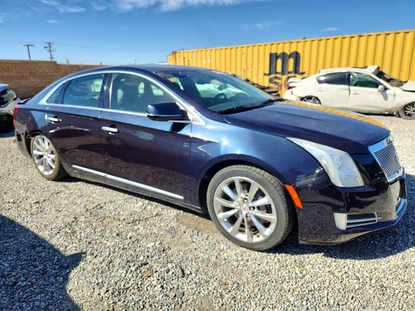 2014 CADILLAC XTS Luxury — Passenger 3/4