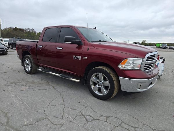 2017 RAM 1500 SLT CREW CAB 4X4 — Passenger 3/4
