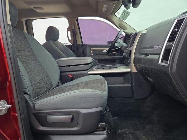 2017 RAM 1500 SLT CREW CAB 4X4 — DENT