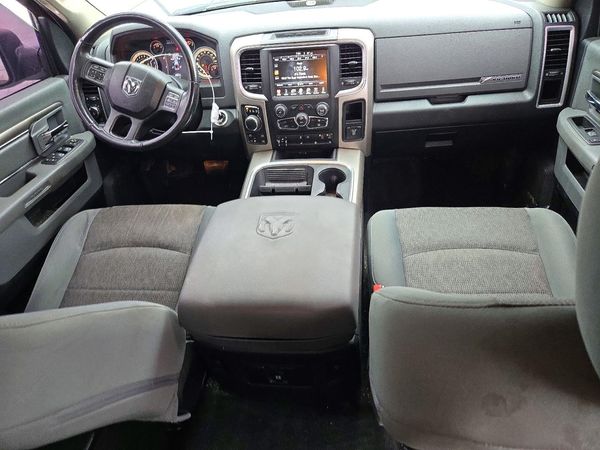 2017 RAM 1500 SLT CREW CAB 4X4 — CKPT