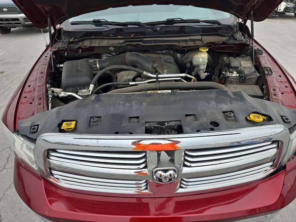 2017 RAM 1500 SLT CREW CAB 4X4 — Engine bay