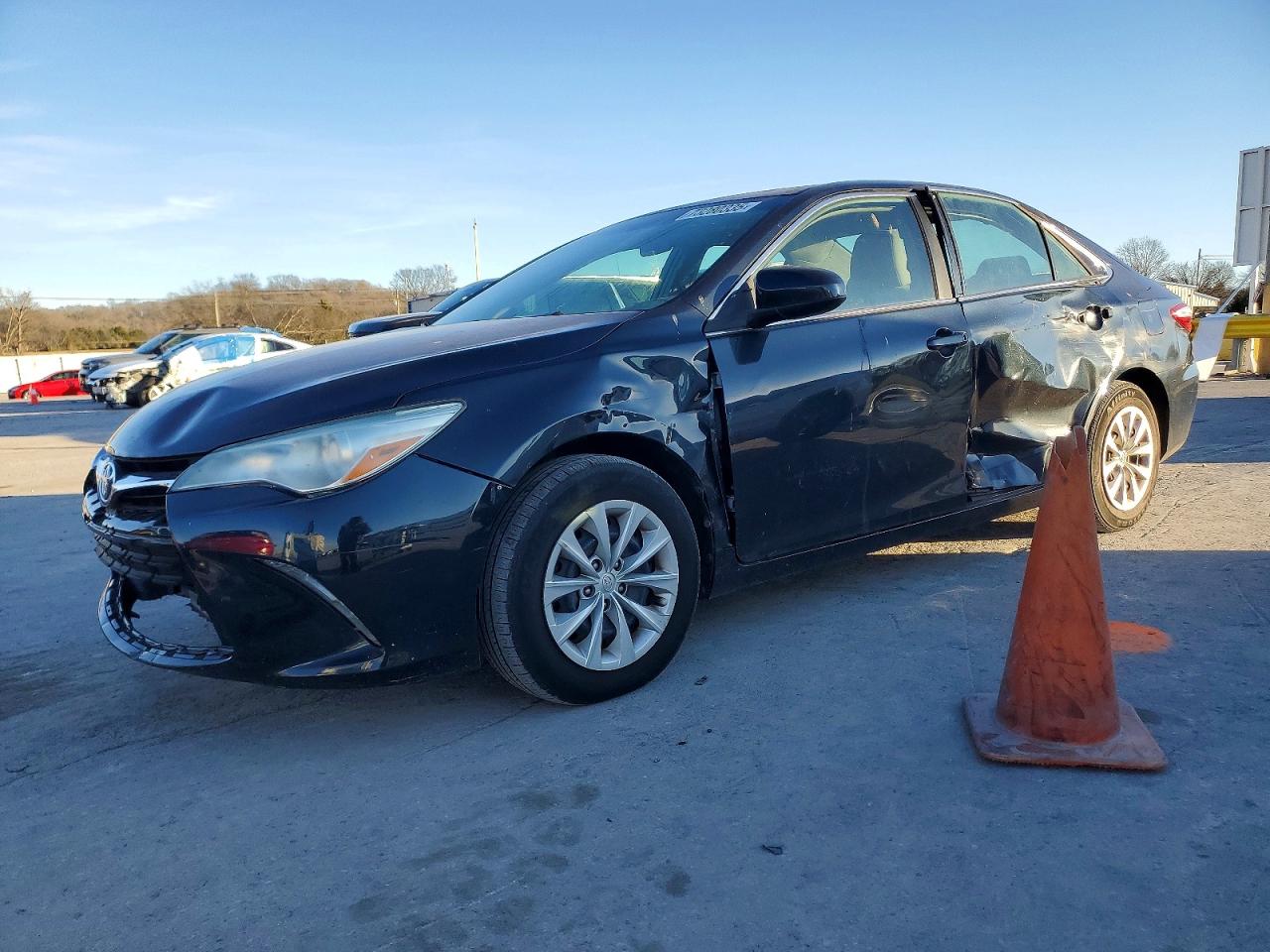 2015 TOYOTA CAMRY