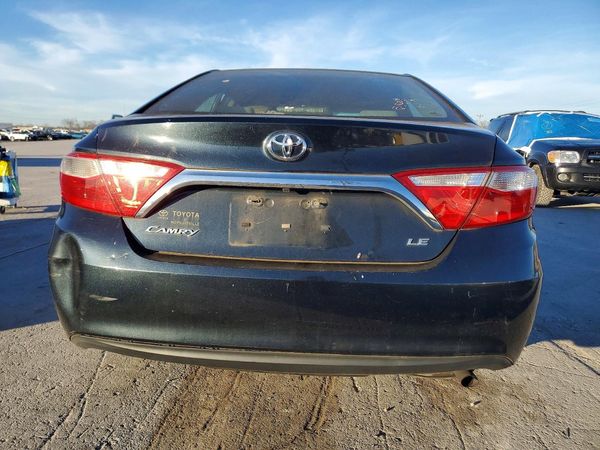 2015 TOYOTA CAMRY