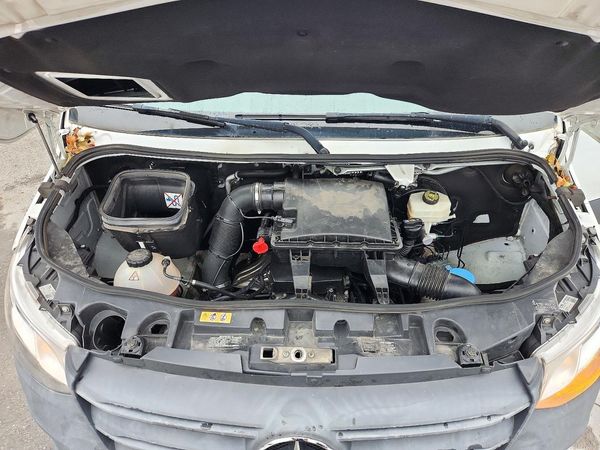 2022 MERCEDES-BENZ SPRINTER 907 (VS30) — Engine bay