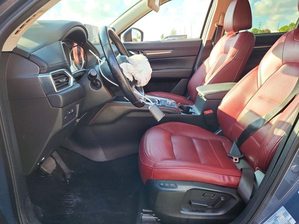 2021 MAZDA CX-5 Touring — DENT