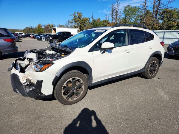2021 SUBARU CROSSTREK Premium+ES+BSD — Front 3/4
