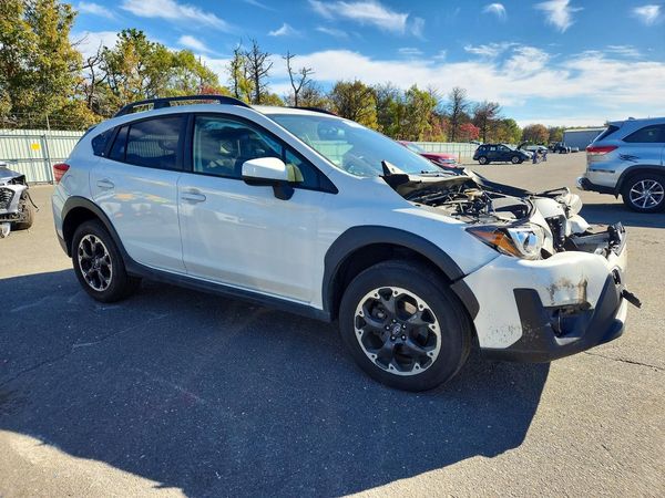 2021 SUBARU CROSSTREK Premium+ES+BSD — Passenger 3/4