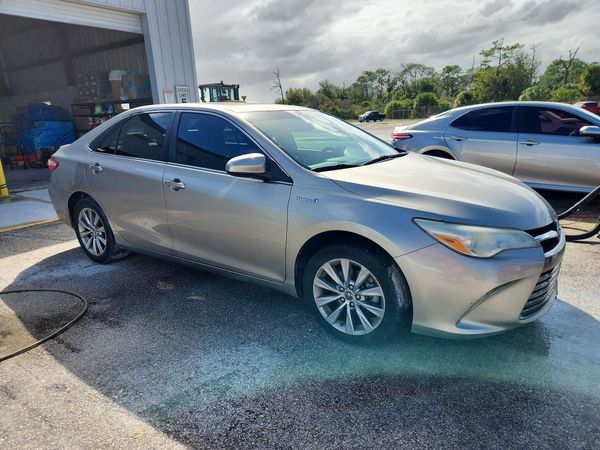 2015 TOYOTA CAMRY SOLA Hybrid — Passenger 3/4