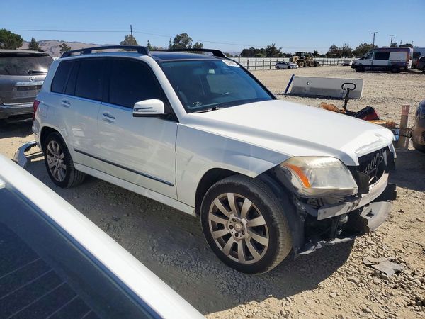 2012 MERCEDES-BENZ GLK GLK350 — Passenger 3/4