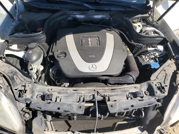 2012 MERCEDES-BENZ GLK GLK350 — Engine bay