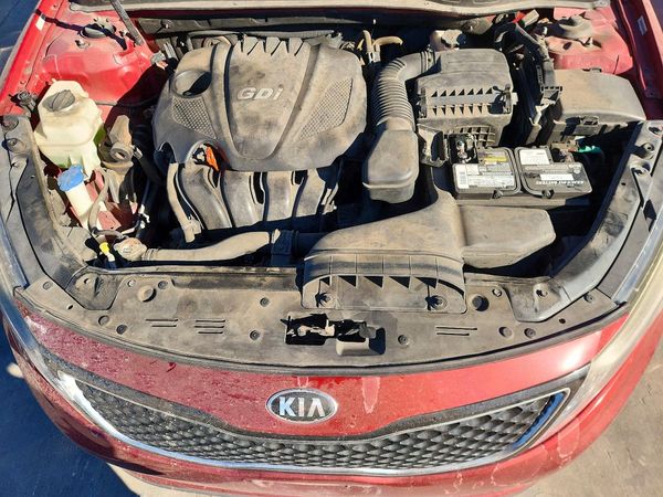 2015 KIA OPTIMA GL(Middle-low grade) — Engine bay
