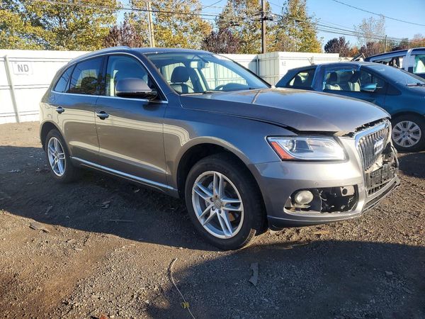 2017 AUDI Q5 quattro Premium Plus — Passenger 3/4