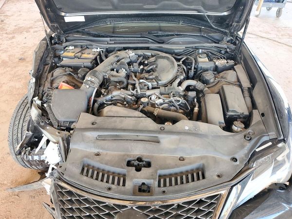 2022 LEXUS RC 350 350 F Sport — Engine bay