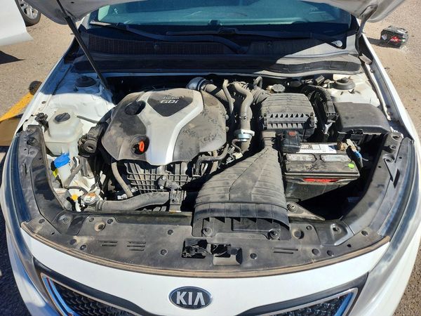 2015 KIA OPTIMA TOP (High Grade) — Engine bay