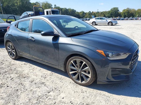 2020 HYUNDAI VELOSTER 2.0L and 2.0L Premium — Passenger 3/4