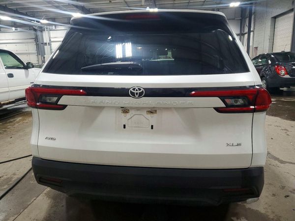 2024 TOYOTA GRAND HIGHLANDER