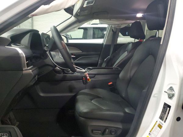 2024 TOYOTA GRAND HIGHLANDER