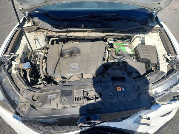2015 MAZDA CX-5 Grand Touring/GT — Engine bay