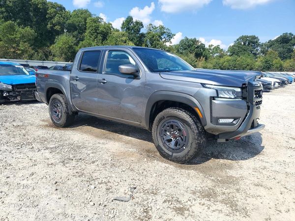 2026 NISSAN FRONTIER — Passenger 3/4
