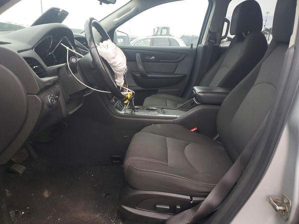 2017 CHEVROLET TRAVERSE 1LT — DENT