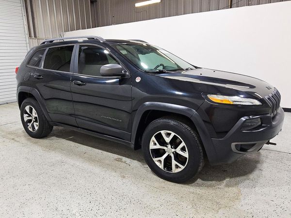 2014 JEEP CHEROKEE Trailhawk — Passenger 3/4