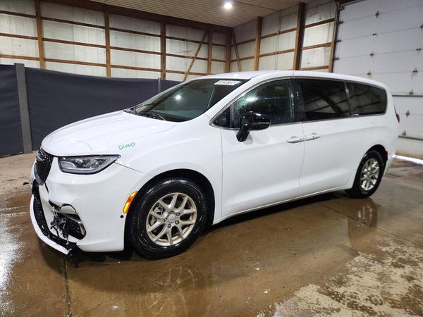 2026 CHRYSLER PACIFICA Select — Front 3/4