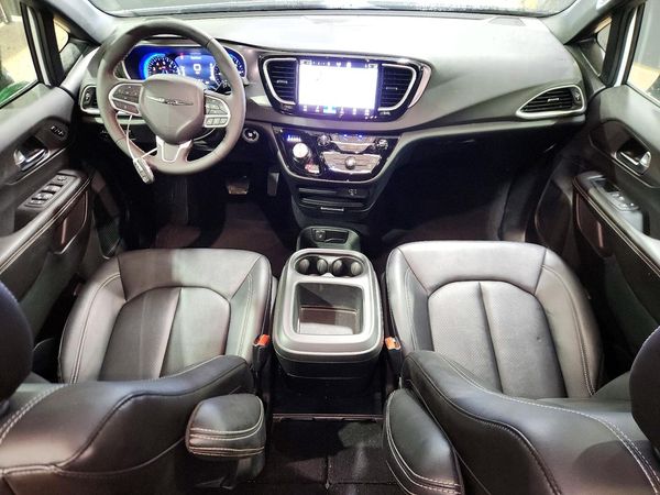 2026 CHRYSLER PACIFICA Select — CKPT
