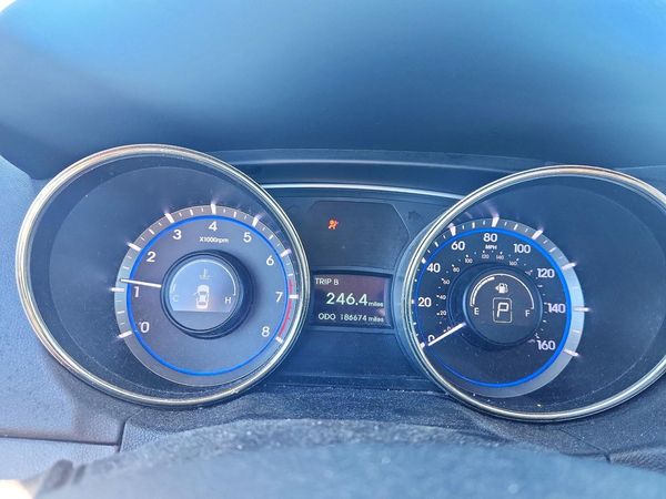 2012 HYUNDAI SONATA Middle-low level — ODOM