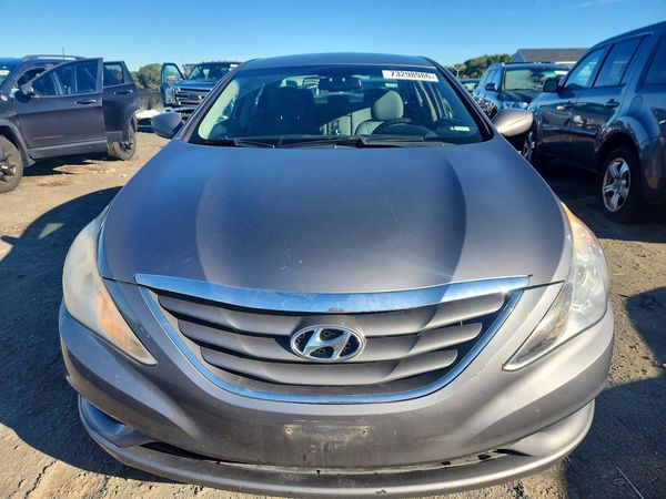 2012 HYUNDAI SONATA Middle-low level — Engine bay