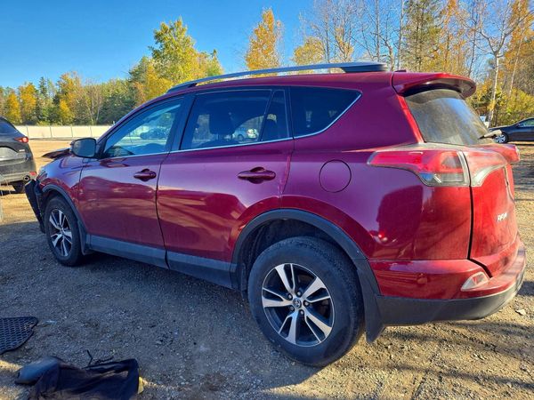 2018 TOYOTA RAV4 LE — DSRA