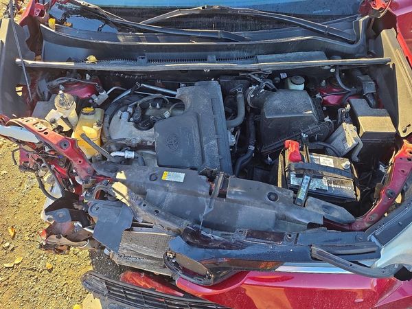 2018 TOYOTA RAV4 LE — Engine bay