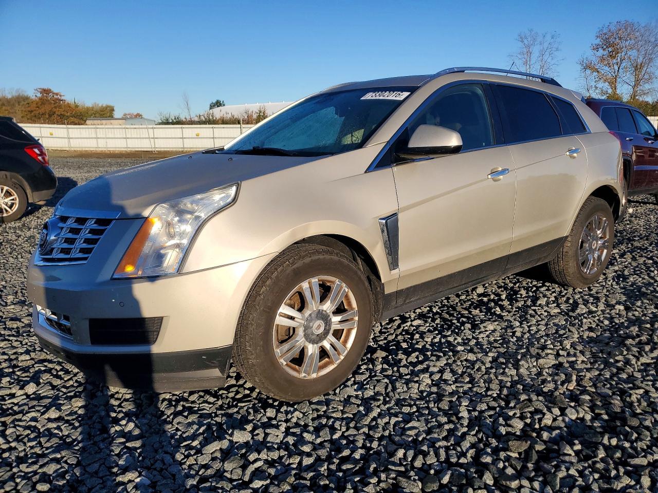 2015 CADILLAC SRX Luxury — Front 3/4