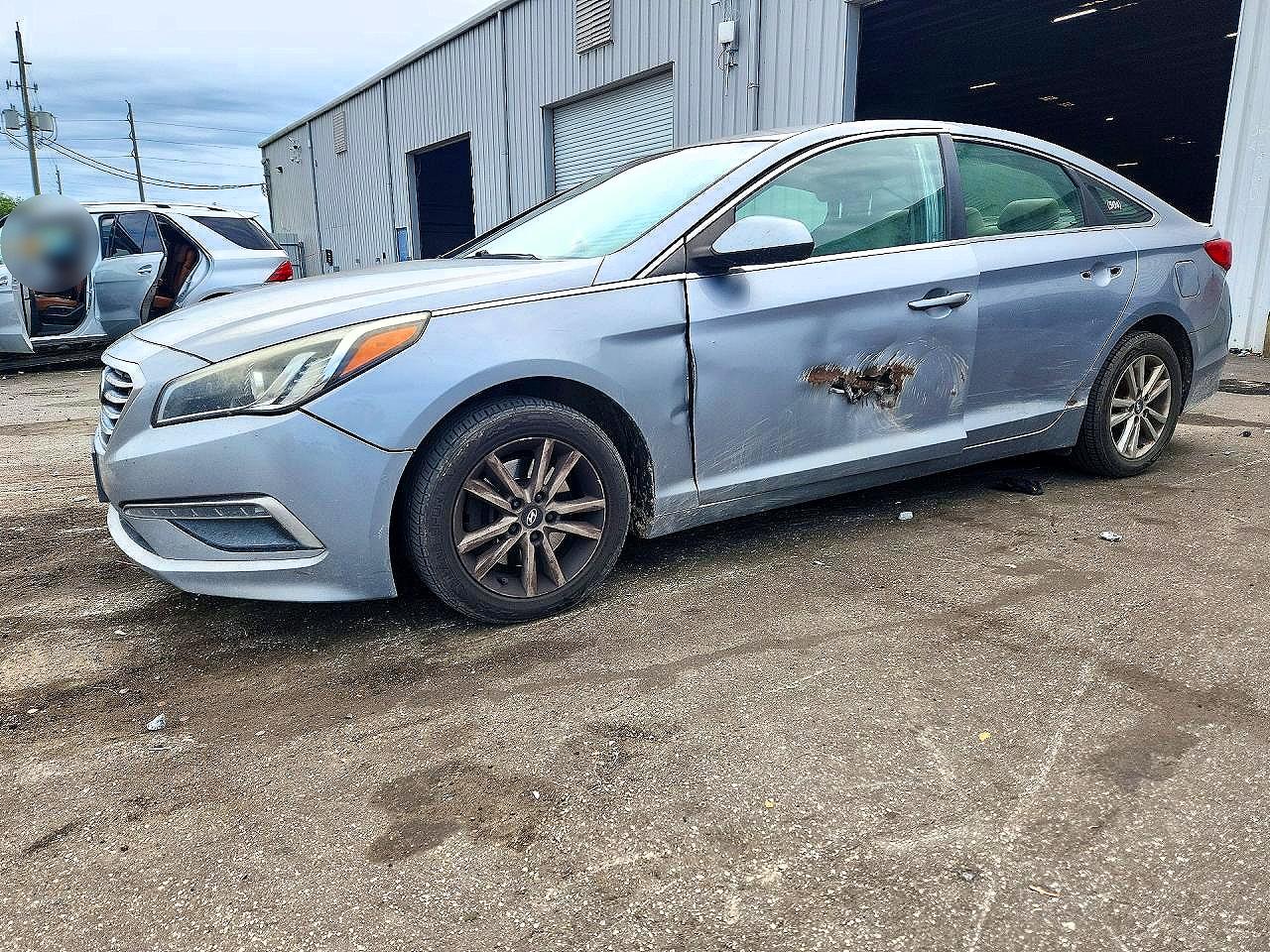 2015 HYUNDAI SONATA SE, ECO — Front 3/4