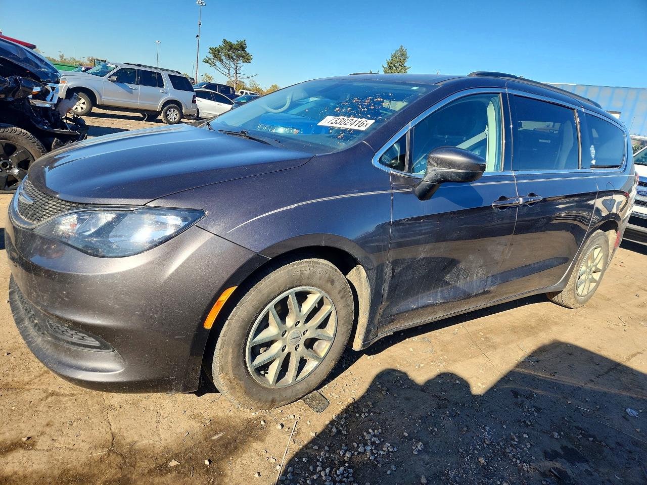 2021 CHRYSLER VOYAGER LXI — Front 3/4