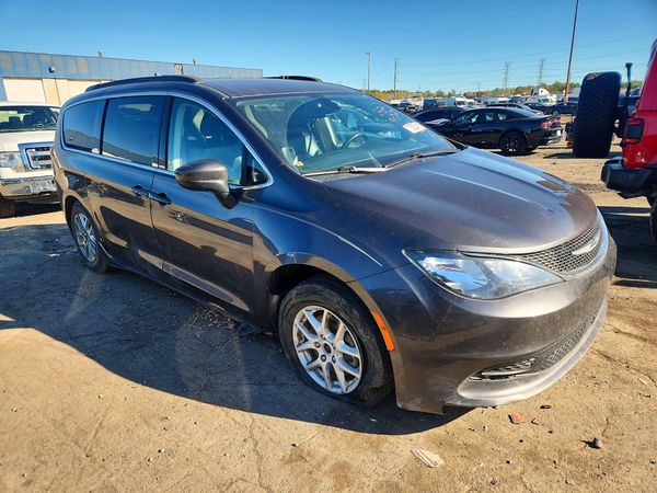 2021 CHRYSLER VOYAGER LXI — Passenger 3/4