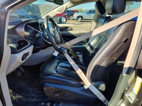 2021 CHRYSLER VOYAGER LXI — DENT