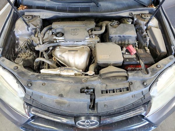 2017 TOYOTA CAMRY LE/SE/XLE/XSE — Engine bay