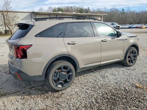 2025 KIA SORENTO