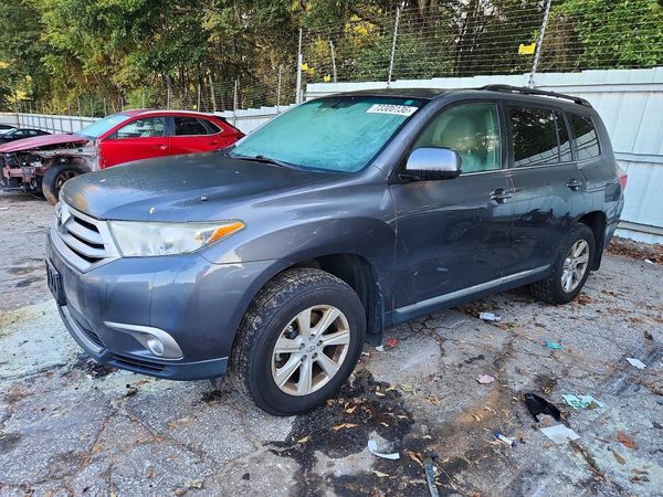 2012 TOYOTA HIGHLANDER Base/Hybrid — Front 3/4