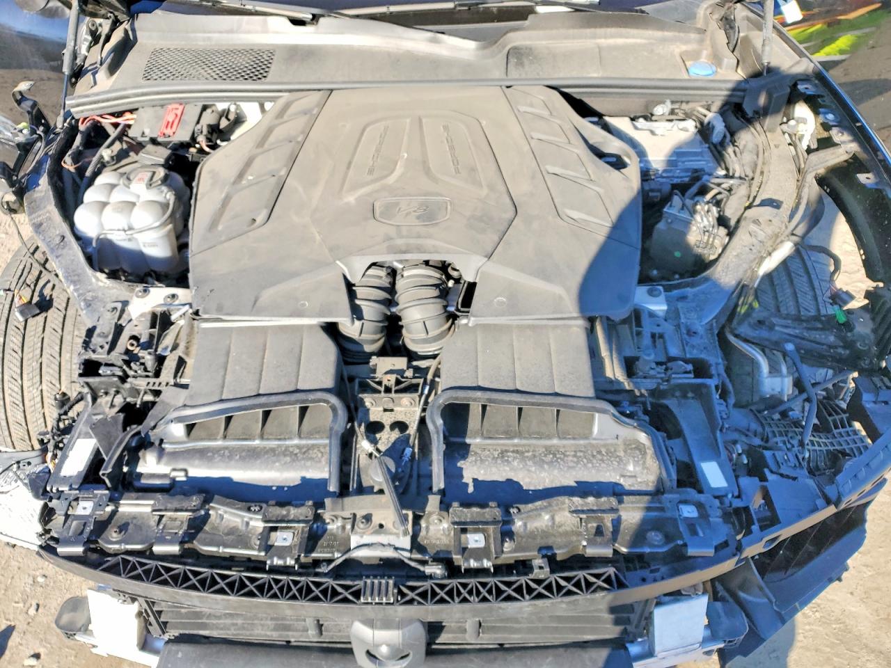 2024 PORSCHE CAYENNE S