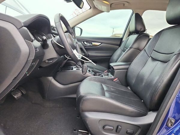 2019 NISSAN ROGUE — DENT