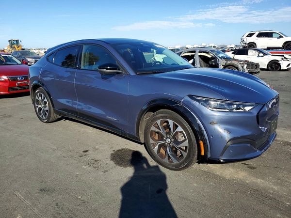 2021 FORD MUSTANG Premium — Passenger 3/4
