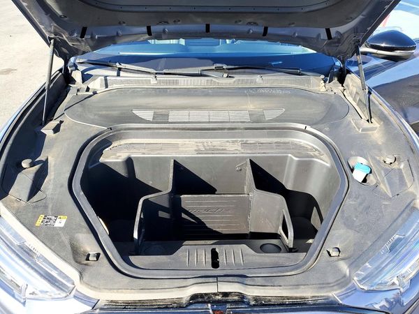 2021 FORD MUSTANG Premium — Engine bay