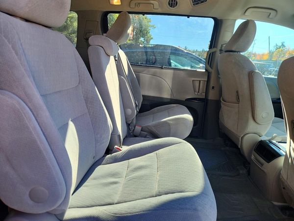 2016 TOYOTA SIENNA — PSRS