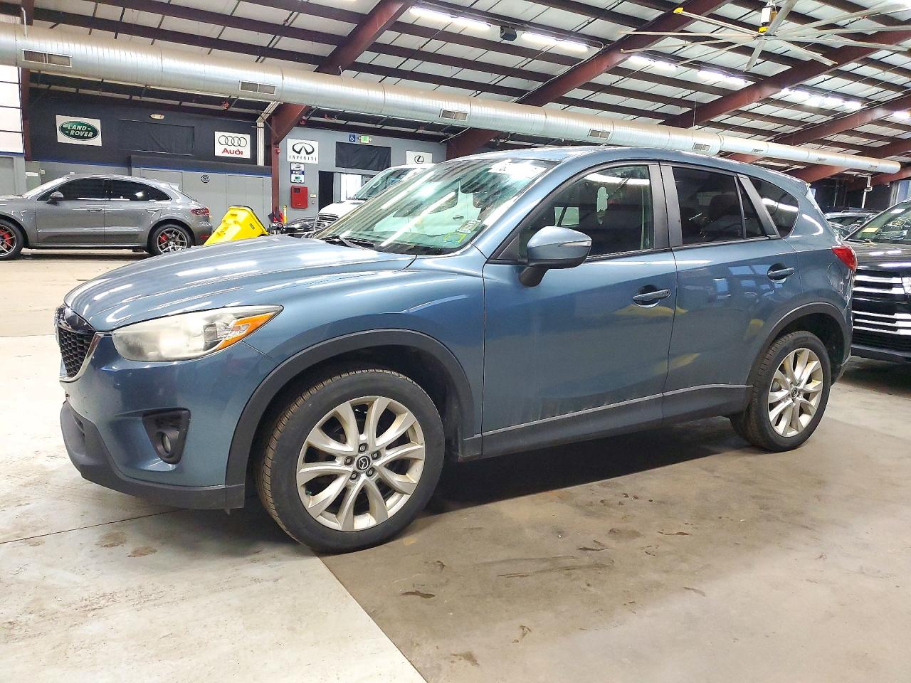 2015 MAZDA CX-5 Grand Touring/GT — Front 3/4