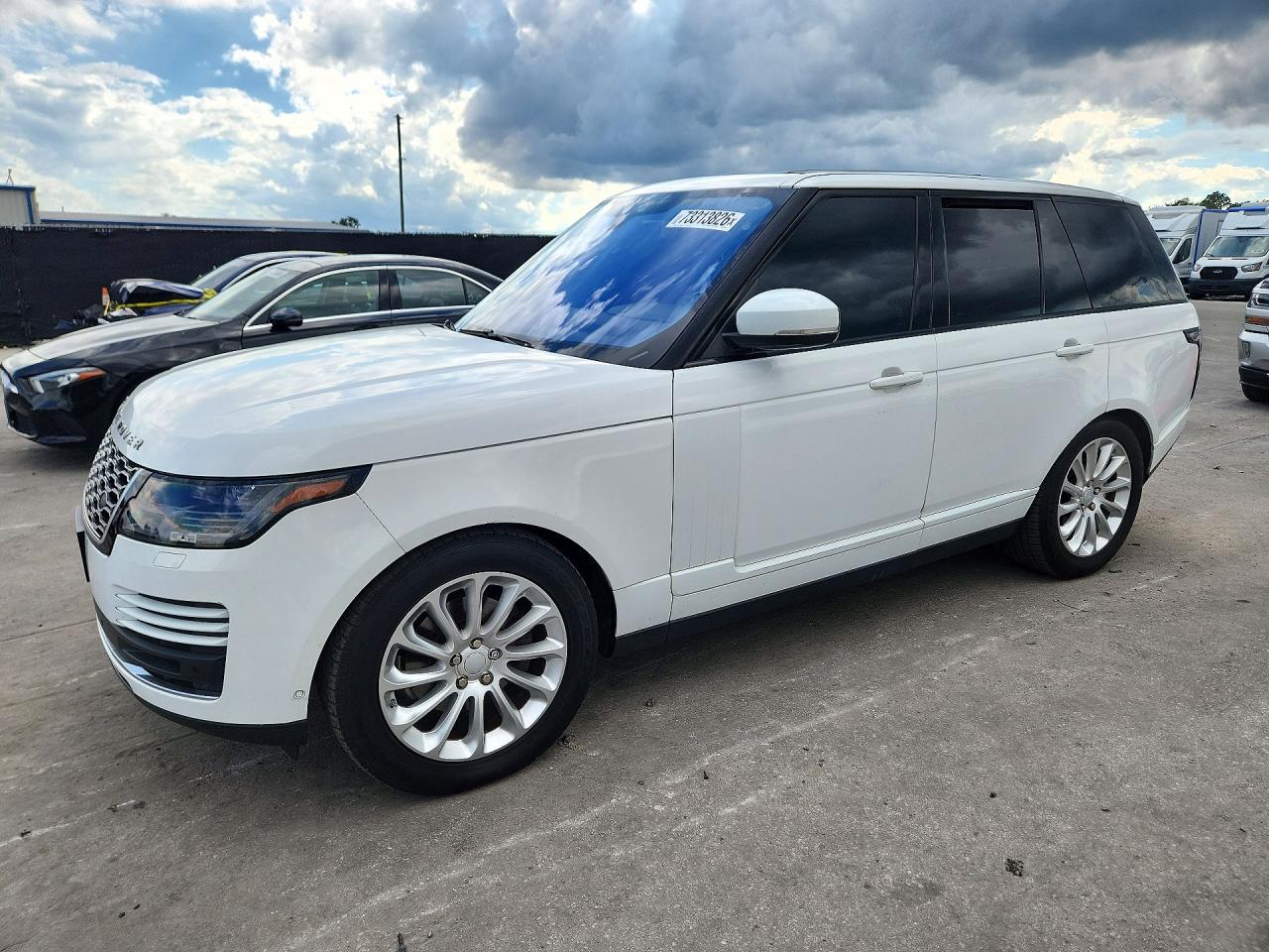 2018 LAND ROVER RANGE ROVER HSE — Front 3/4