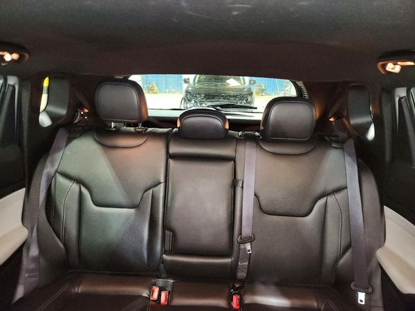 2025 JEEP COMPASS Limited — SUVN