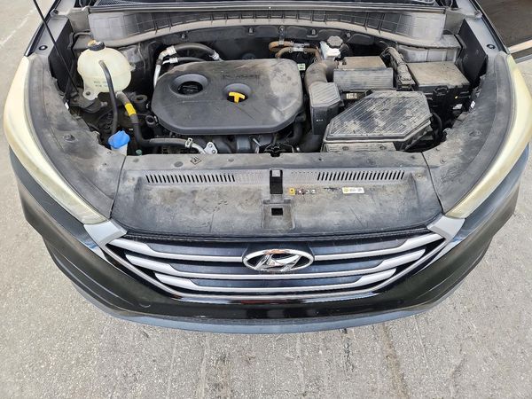 2018 HYUNDAI TUCSON — Engine bay