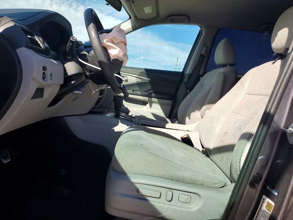 2016 HONDA PILOT EX — DENT