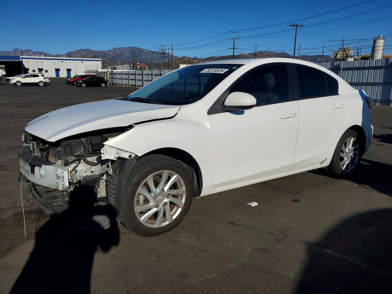 2012 MAZDA 3 Touring/GS — Front 3/4